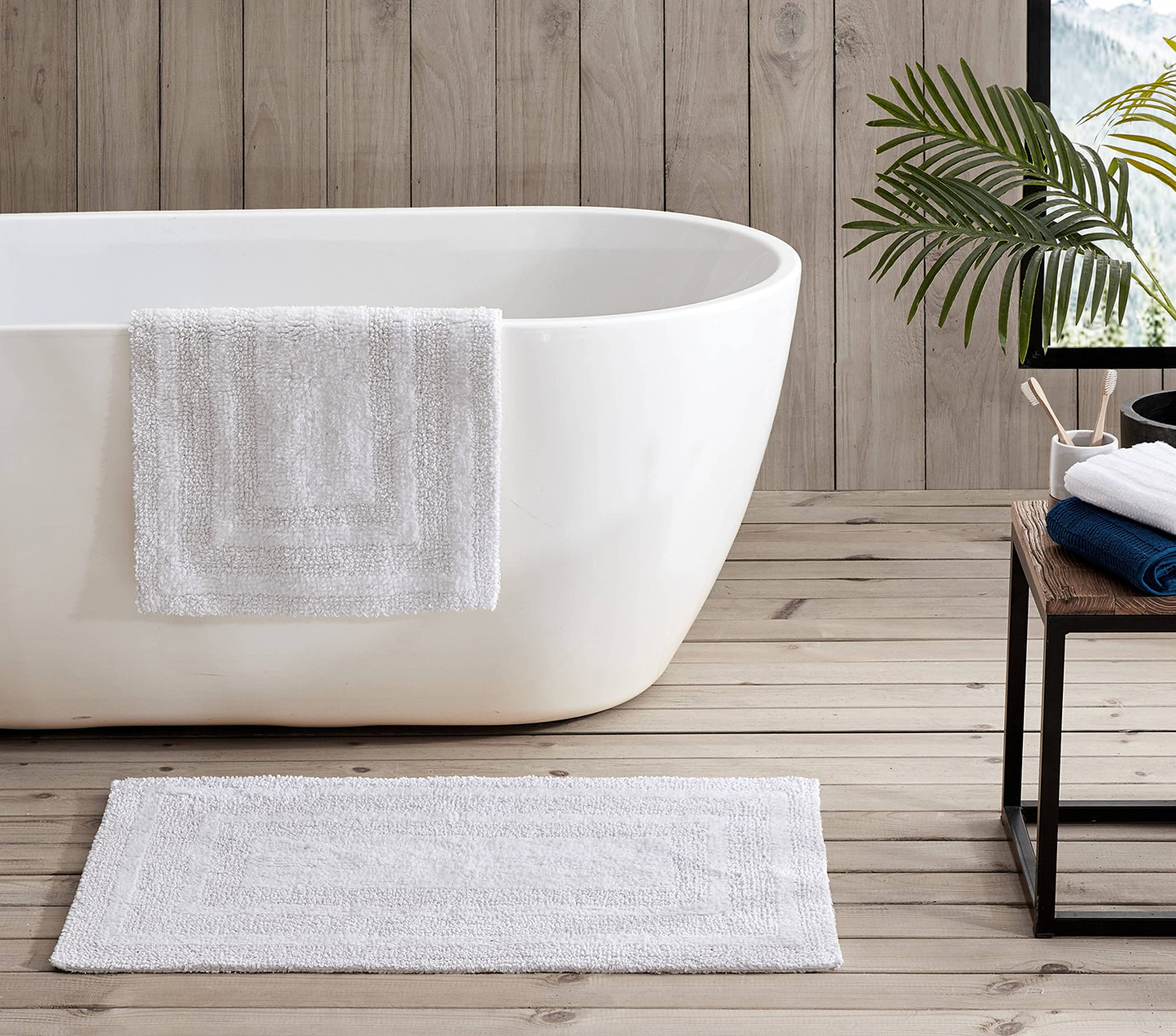 Eddie Bauer - Bathroom Rugs Set Soft Tufted Cotton Bathroom Decor Super Absorbent & Quick Dry (Logan White 2 Piece)