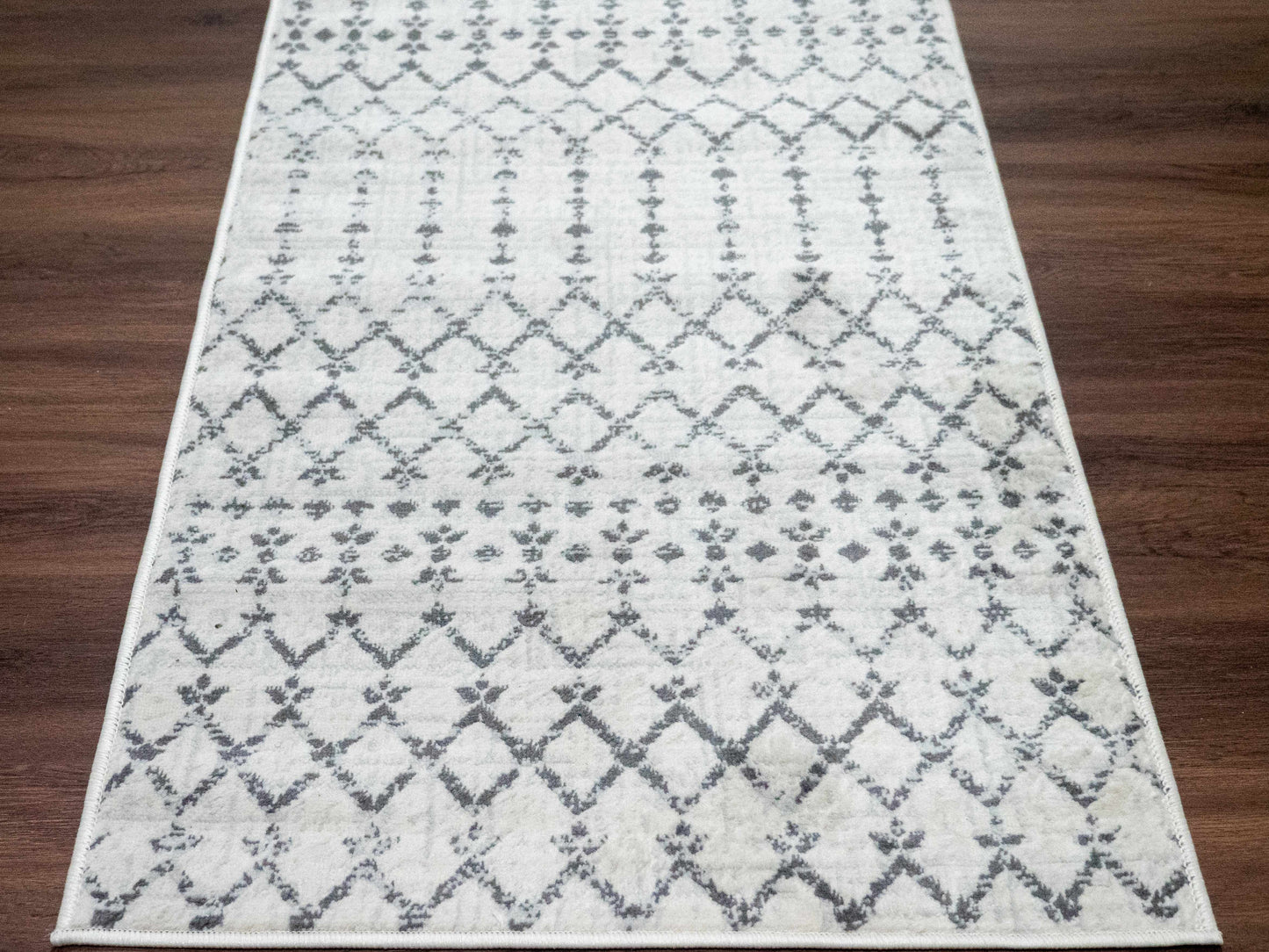 Tigri Aztec 2310 Ivory Rug - Promo - Clearance